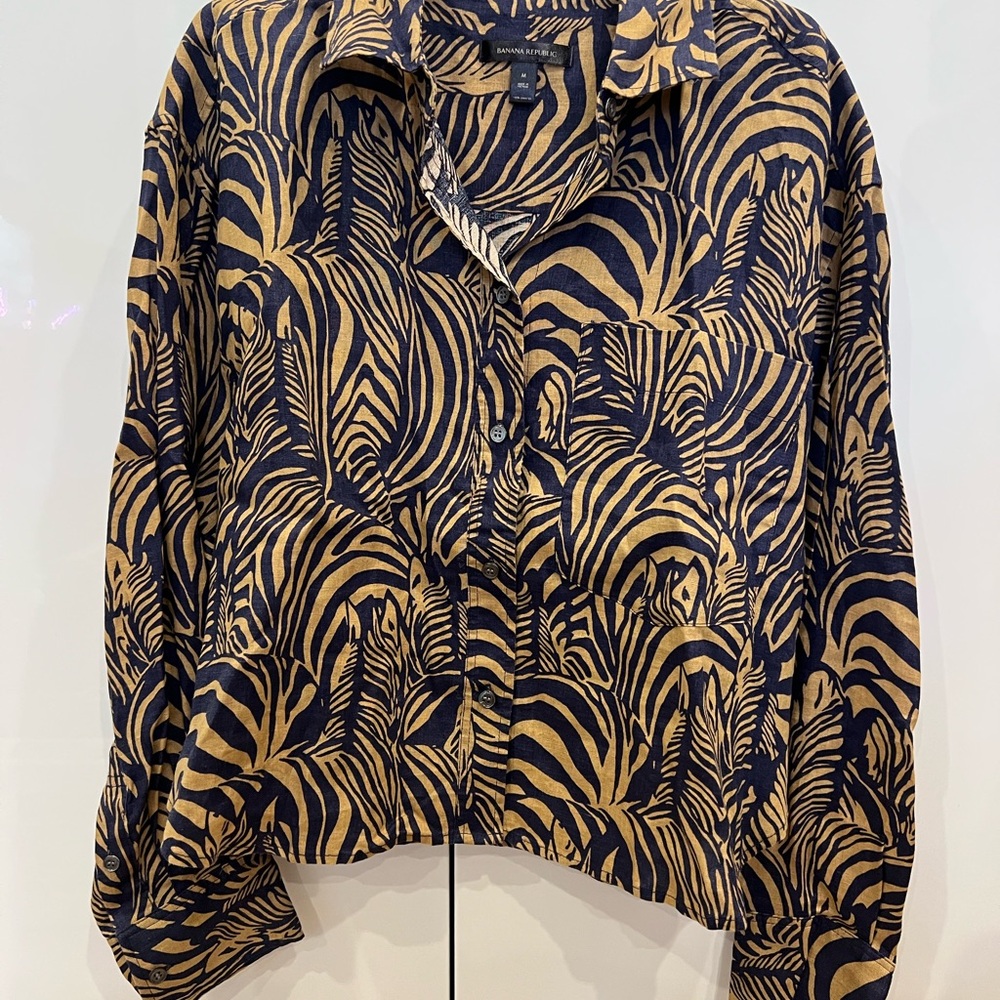 Banana Republic Navy and Beige Patterned Linen Shirt